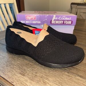 Skechers Women’s Wide fit  Black Slip-On Shoes